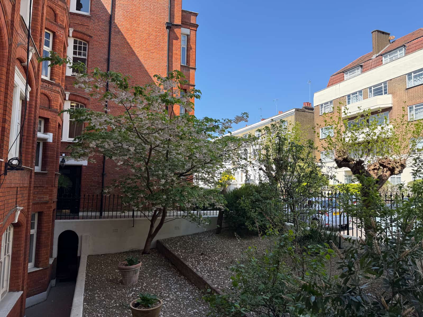 3 Bed Flat, Hamlet Gardens - Photo 3