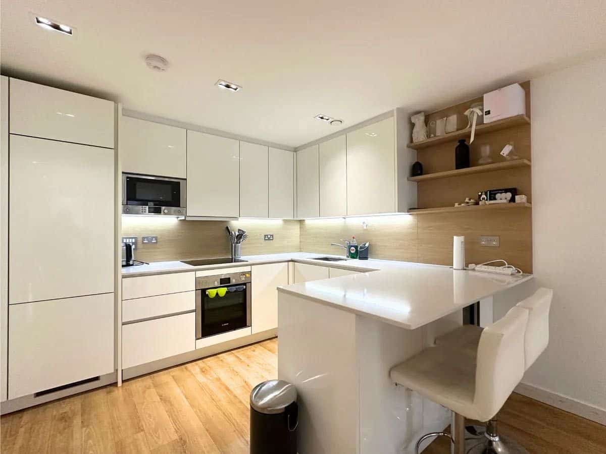 2 Bed Flat, City View Apartments - Photo 2