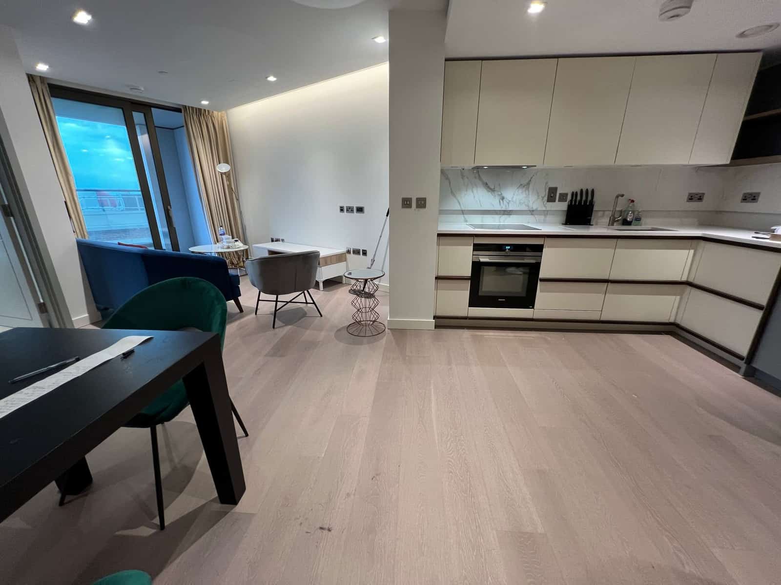 2 Bed Flat, Westmark Tower - Photo 8