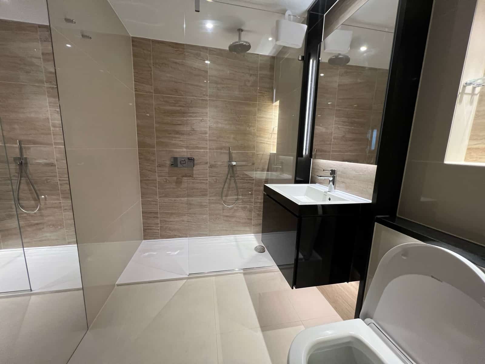 2 Bed Flat, Westmark Tower - Photo 13