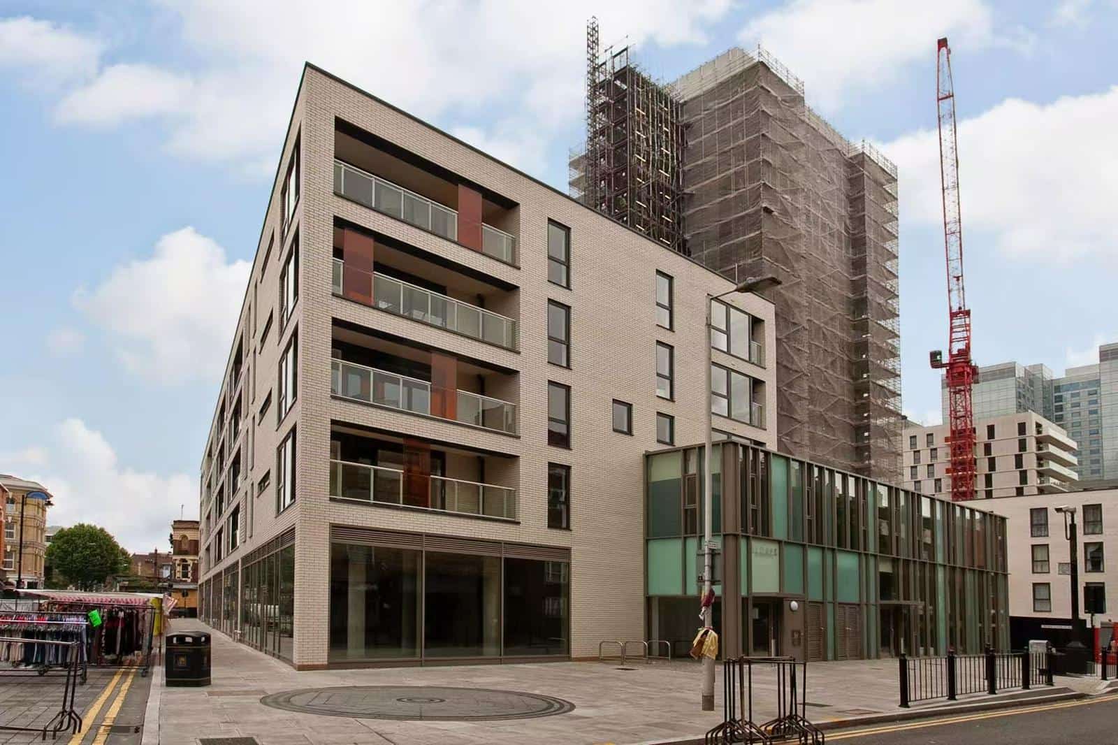 Studio, Sloane Apartments - Photo 6