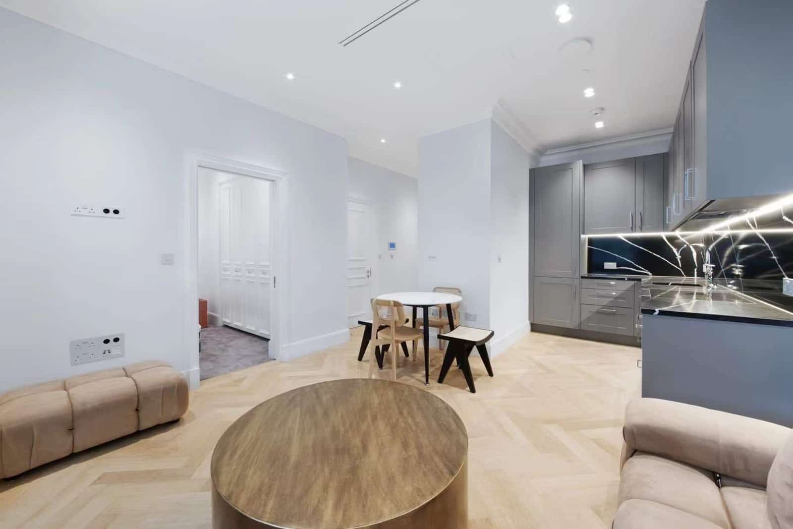 1 Bed Flat, Millbank - Photo 2