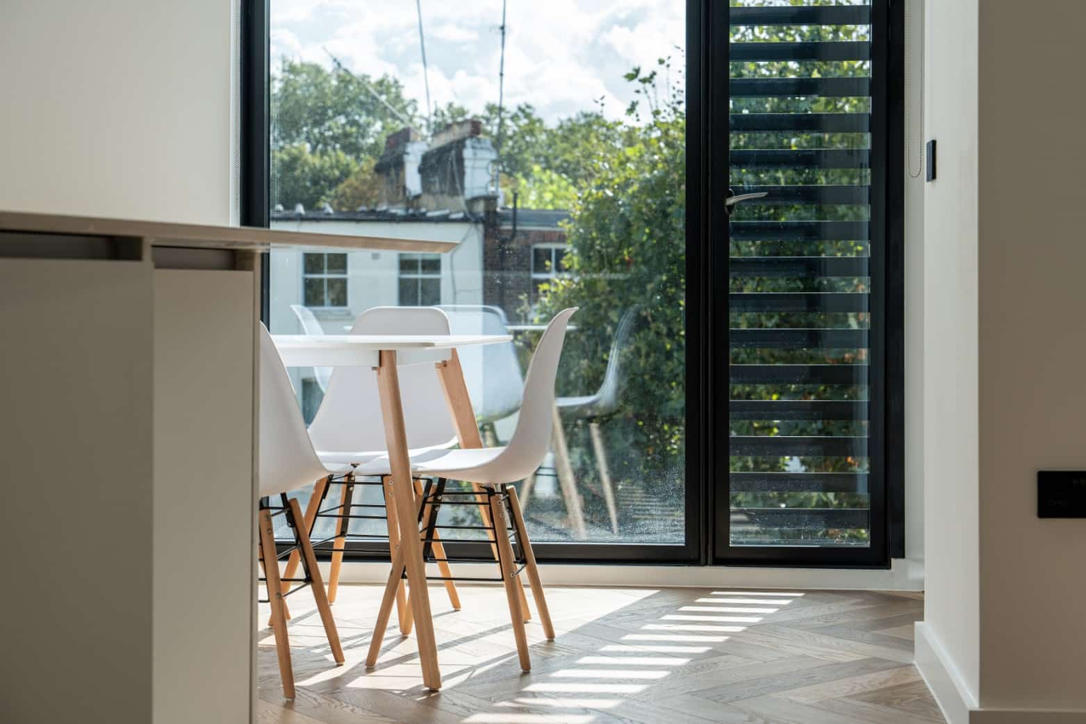 3 Bed Flat, Cluny Mews - Photo 9