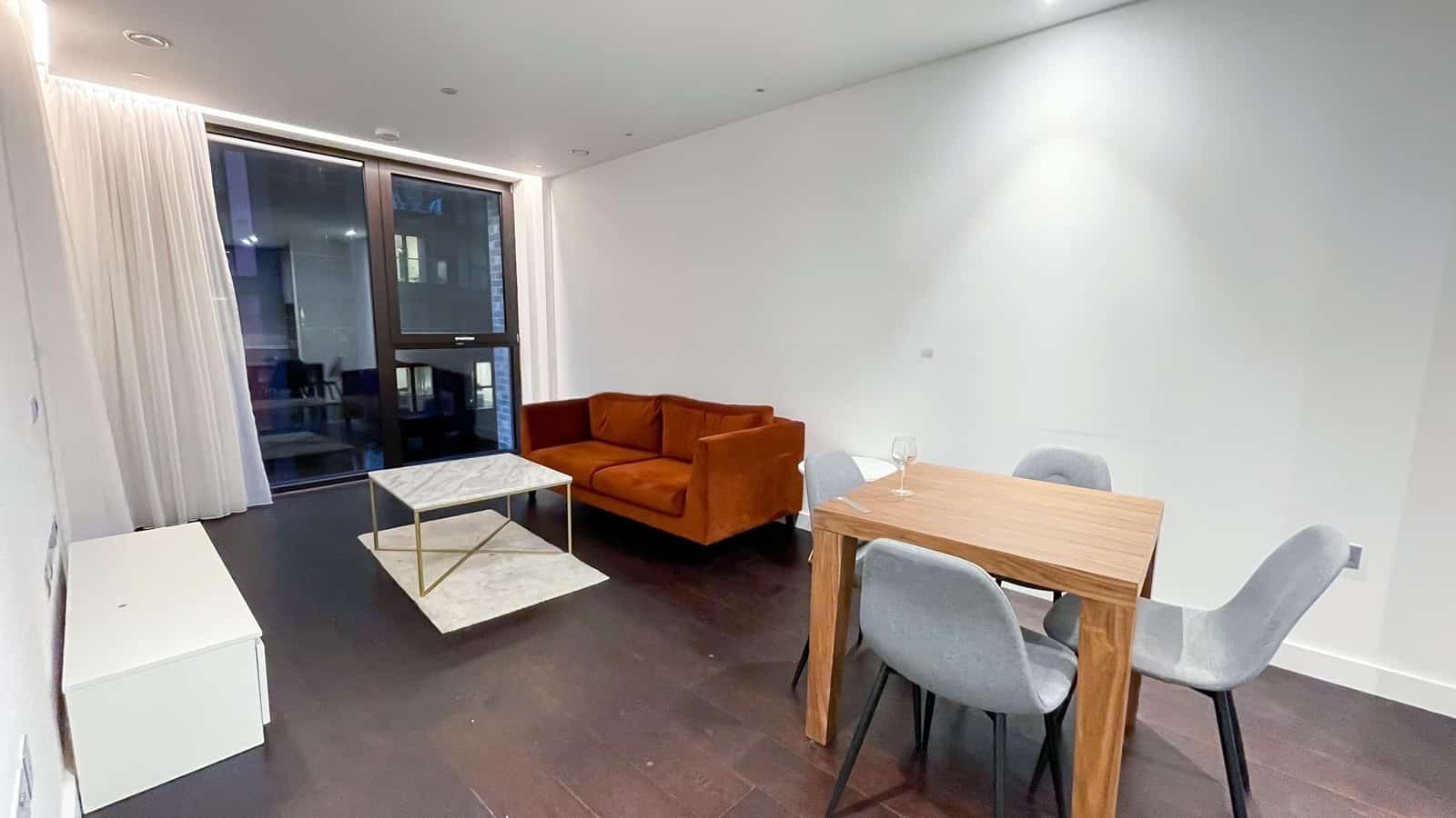 2 Bed Flat, The Residence - Photo 1