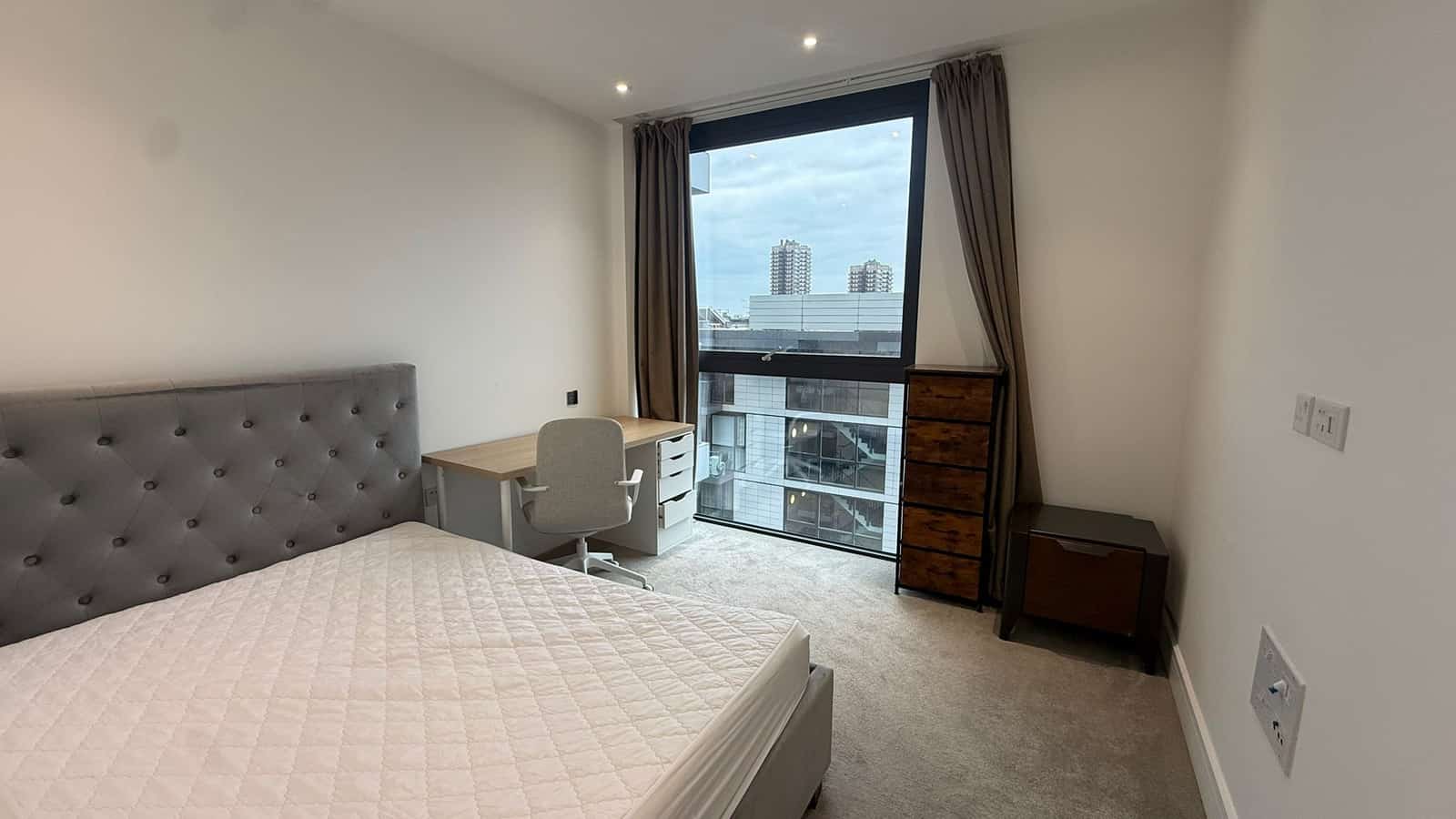 3 Bed Flat, Perilla House - Photo 6