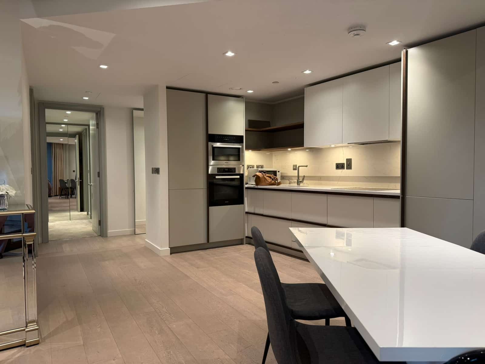 2 Bed, Westmark Tower - Photo 7