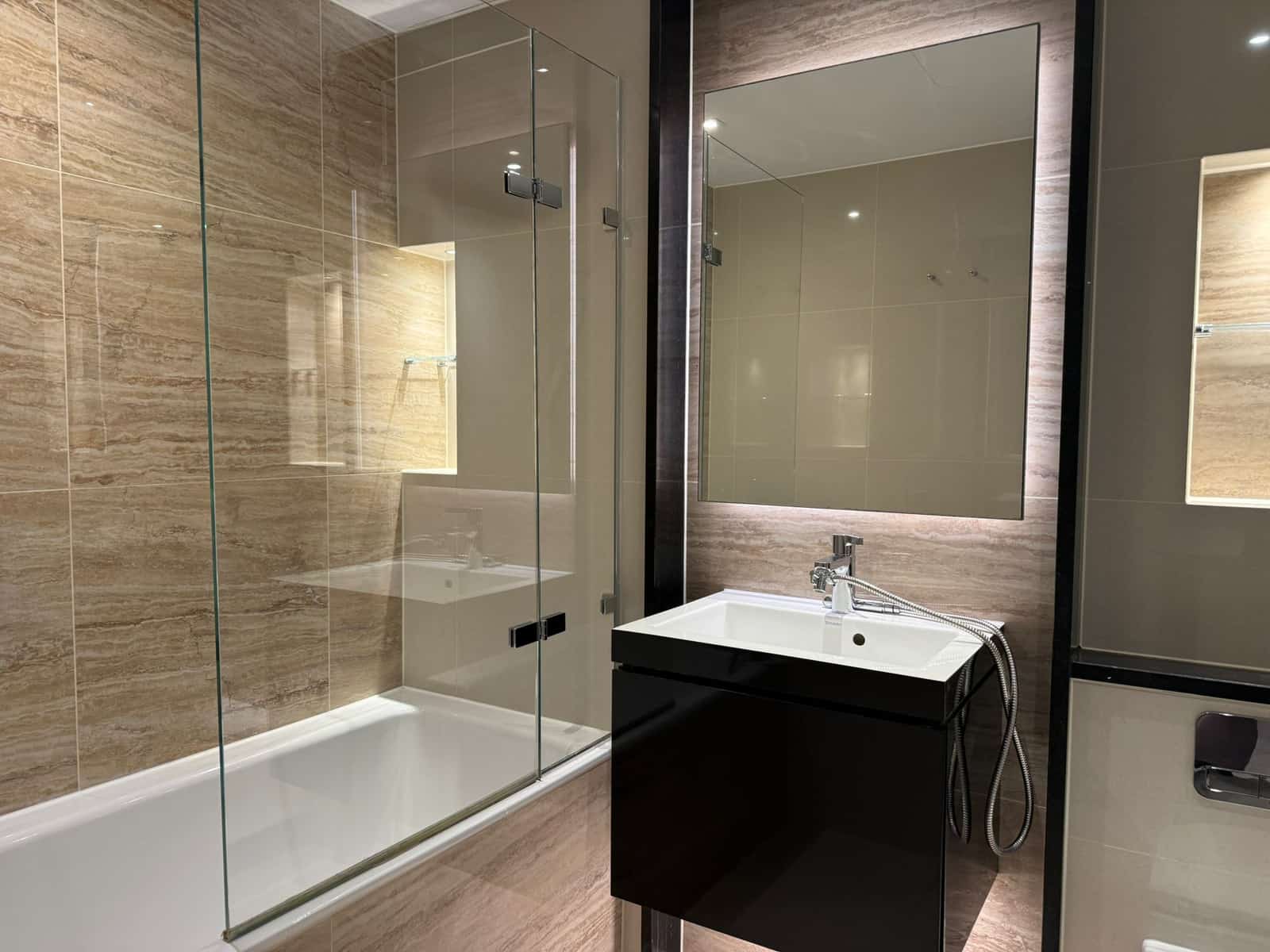 2 Bed, Westmark Tower - Photo 15