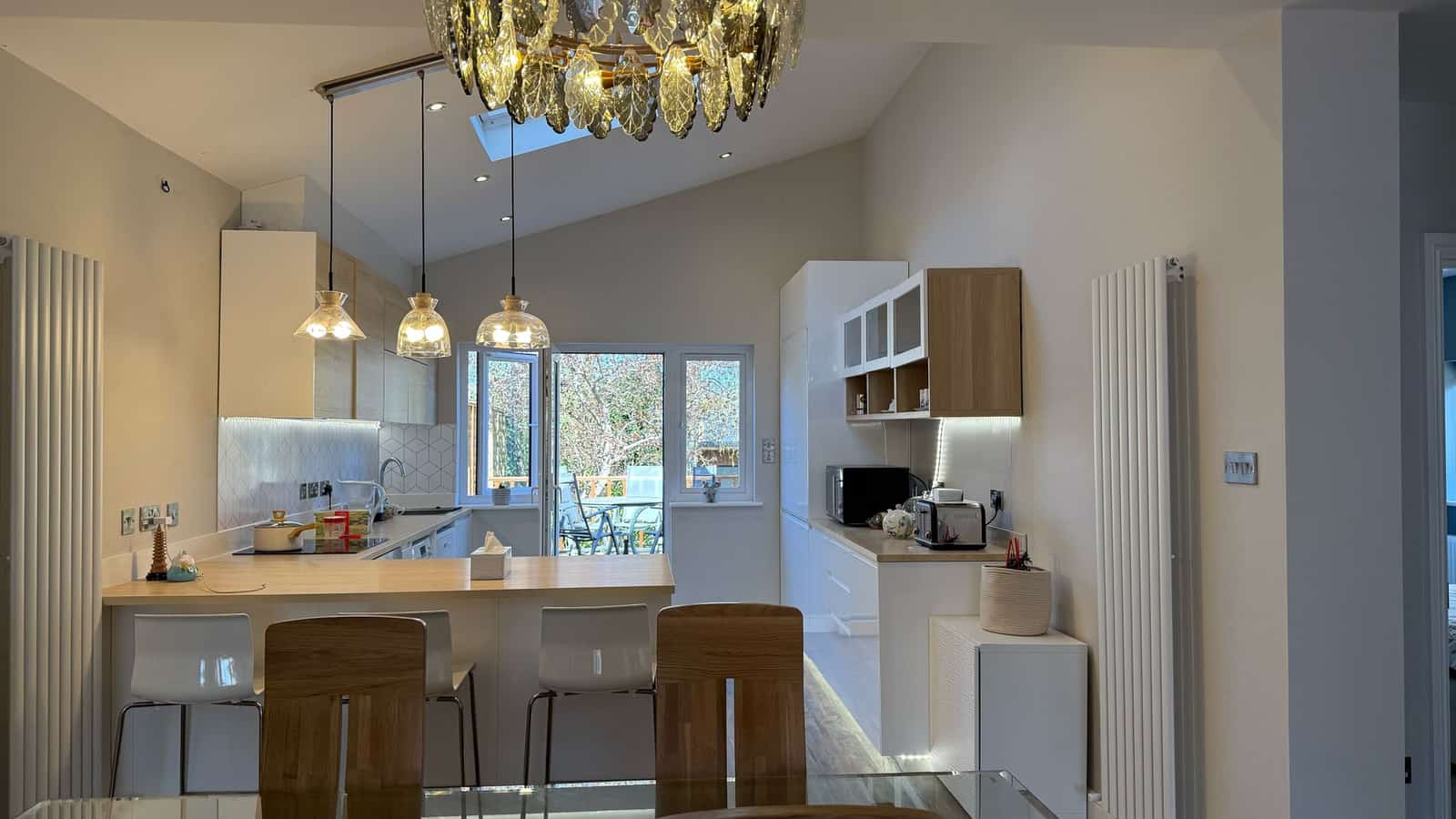 Spacious Five-Bedroom Family Home in Prime Orpington Location - Photo 6