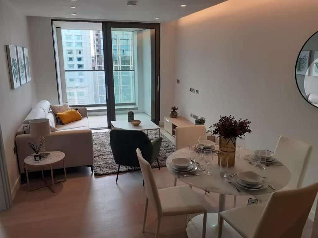 Chic One-Bedroom Flat in Prime Bayswater Location - Photo 1