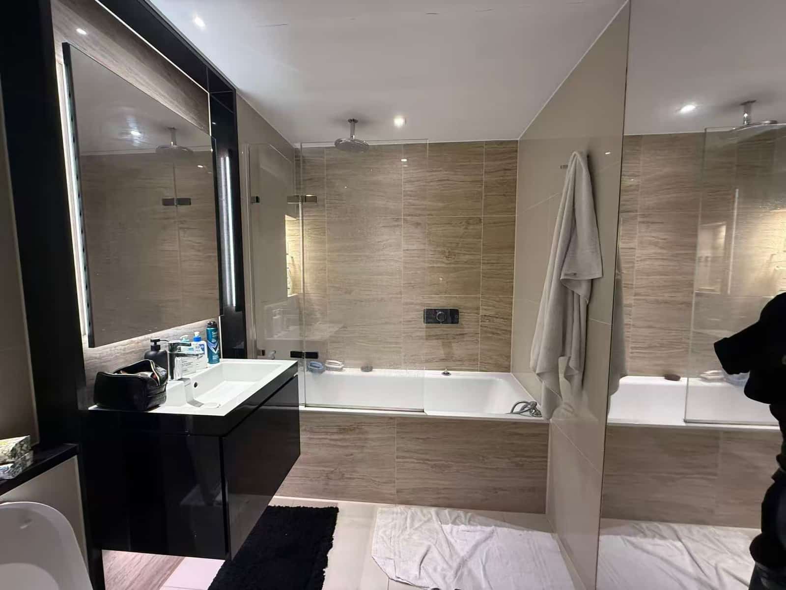 Chic One-Bedroom Flat in Prime Bayswater Location - Photo 11