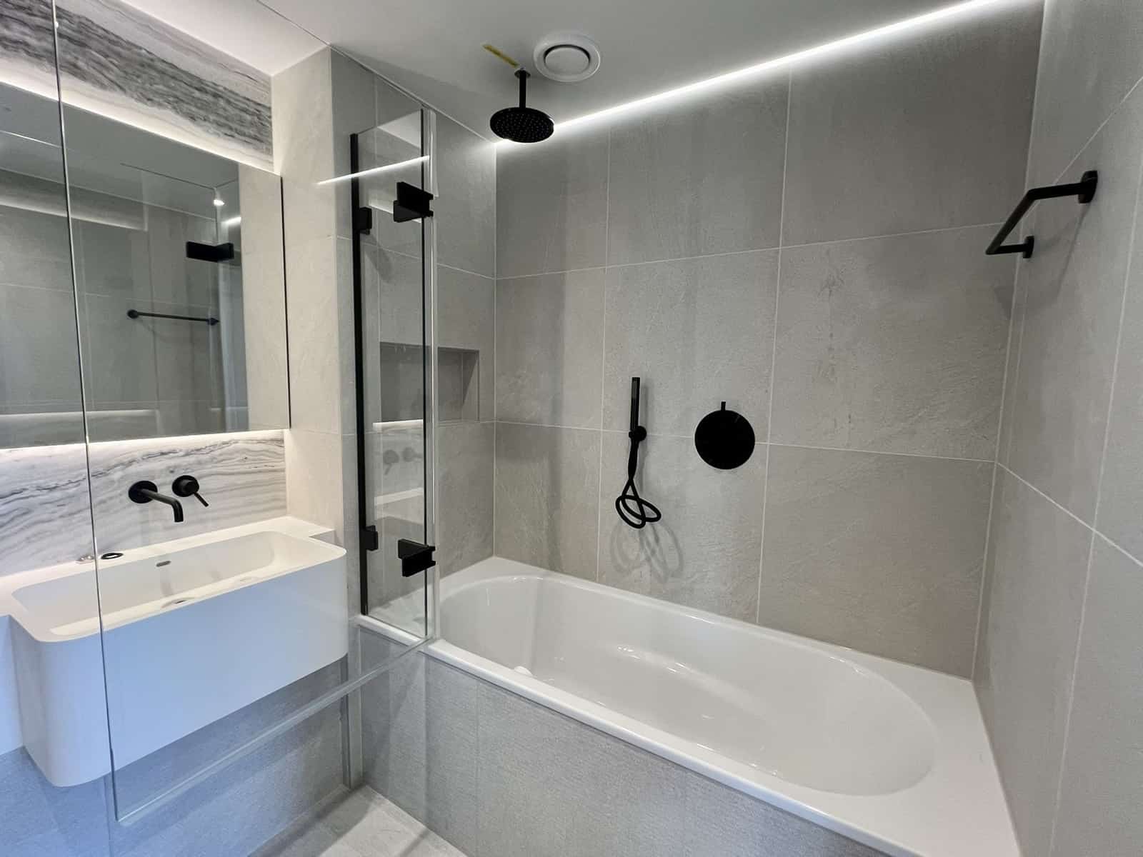 Charming Two-Bedroom Flat in Prime SW6 Location - Photo 19