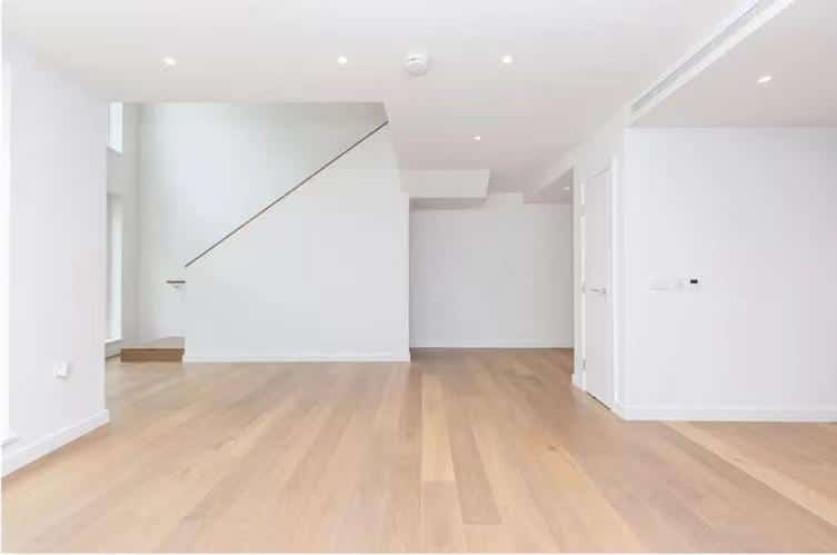 Charming Two-Bedroom House in Vibrant Clerkenwell - Photo 5