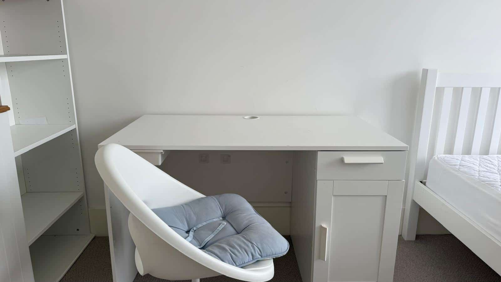 Charming Two Bedroom Flat in Sought-After Clifton - Photo 11