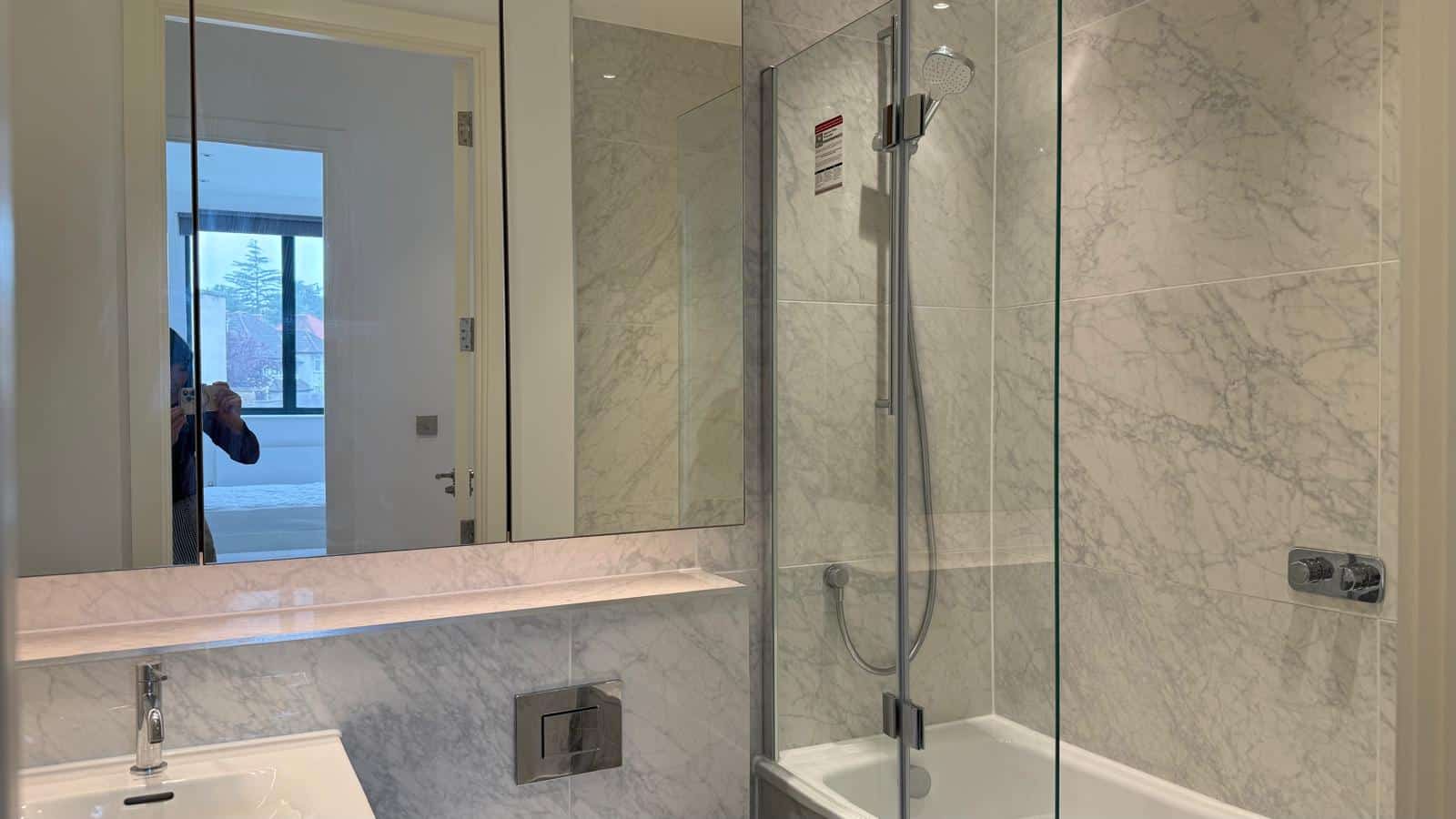 Charming Two Bedroom Flat in Sought-After Clifton - Photo 15