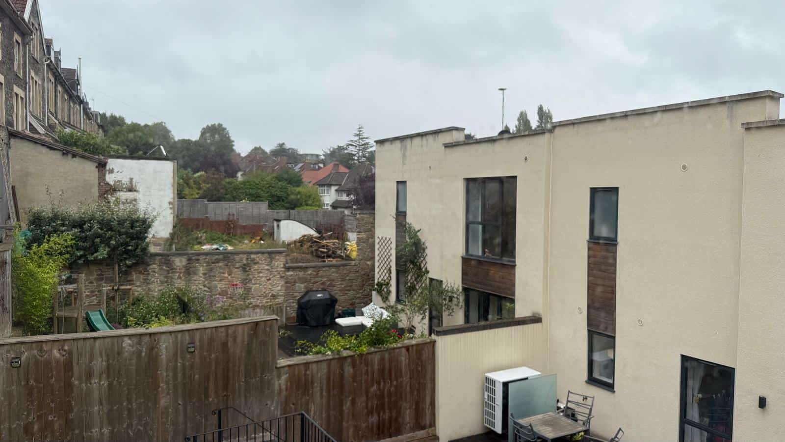 Charming Two Bedroom Flat in Sought-After Clifton - Photo 22