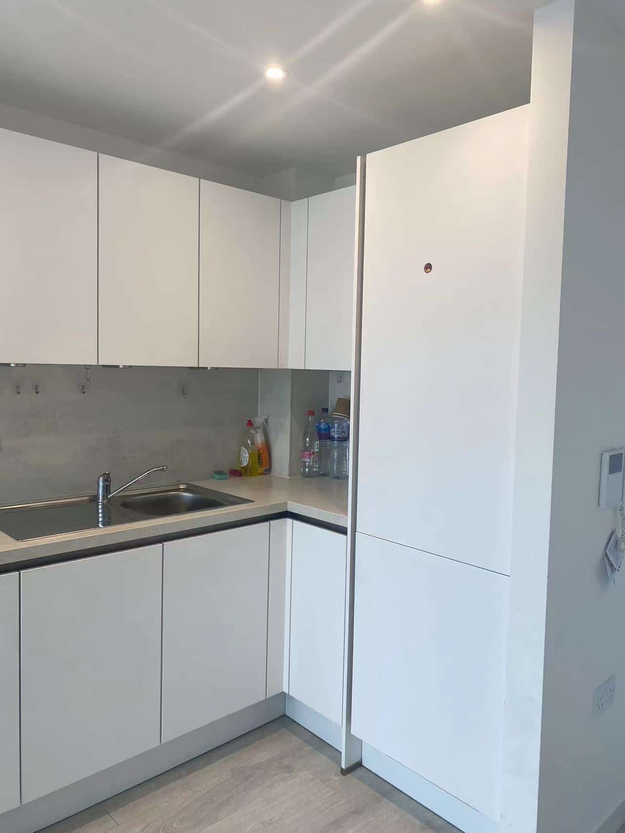 Charming One Bedroom Flat in East Acton - Photo 8