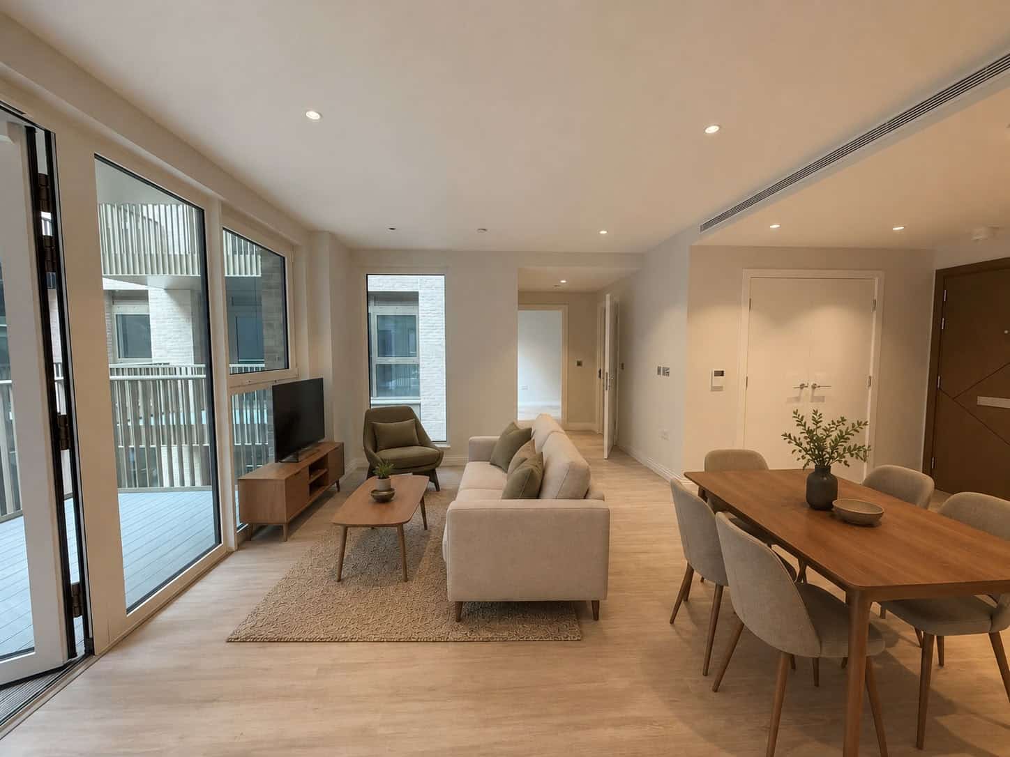 Charming One Bedroom Flat in Prime Kennington Location - Photo 1