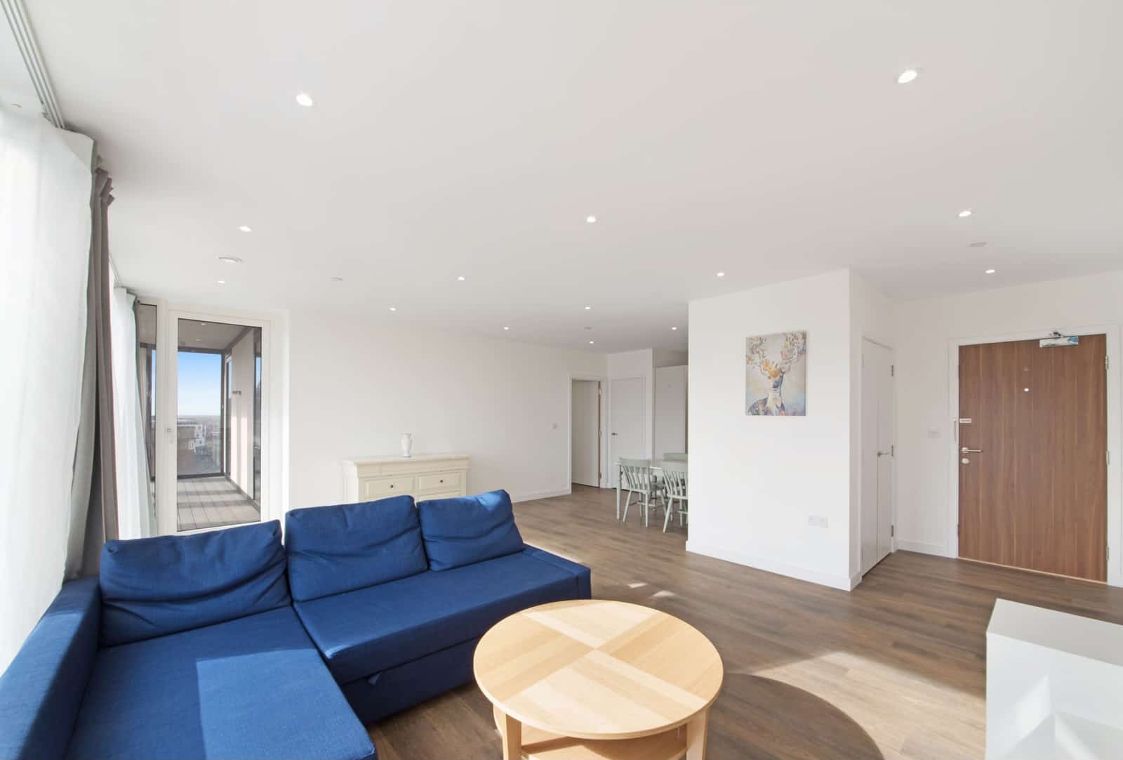 Spacious Modern Two-Bedroom Apartment in Prime Harrow Location - Photo 1