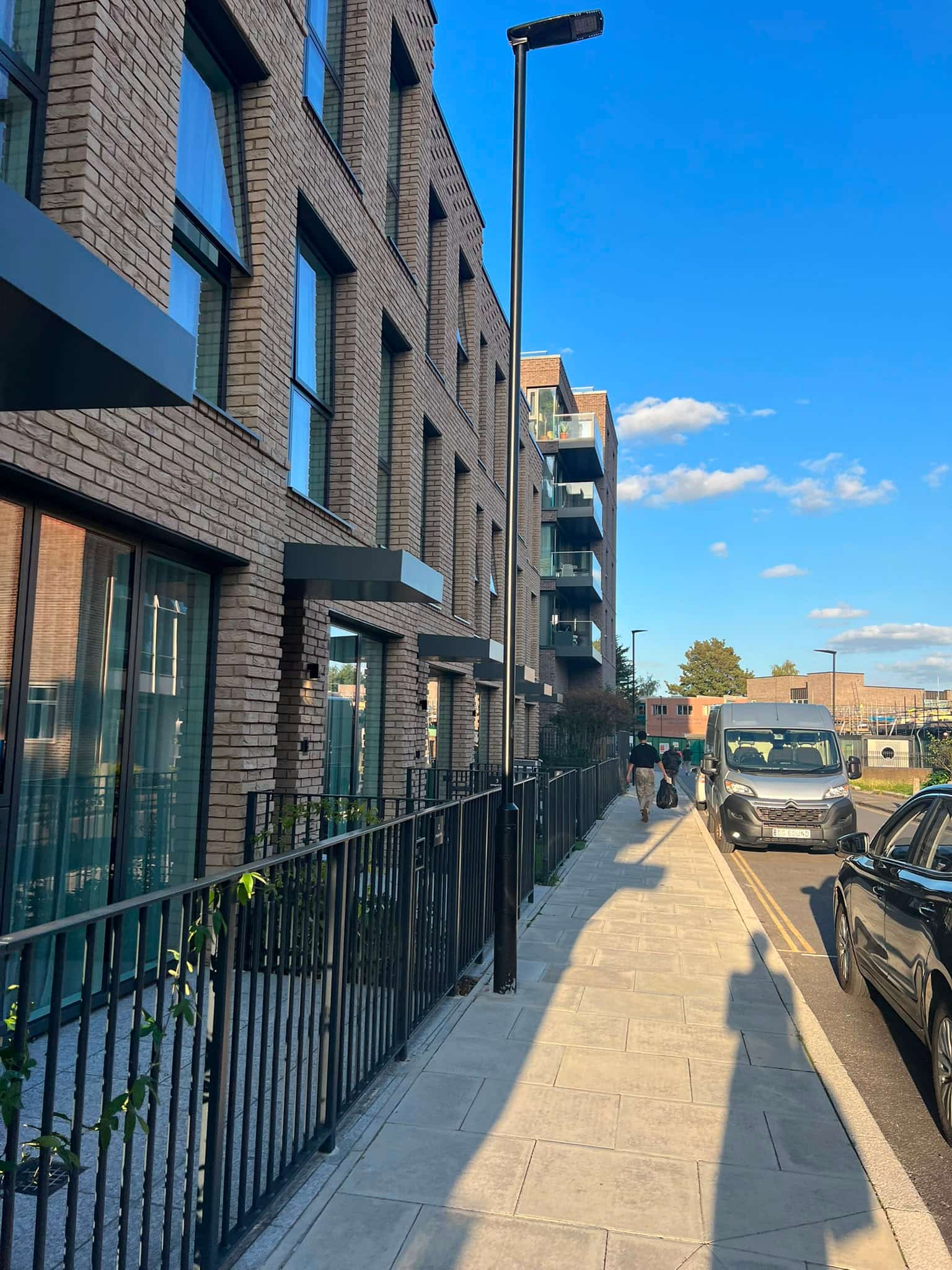 Spacious 4 Bedroom Family House in Prime North London Location - Photo 18
