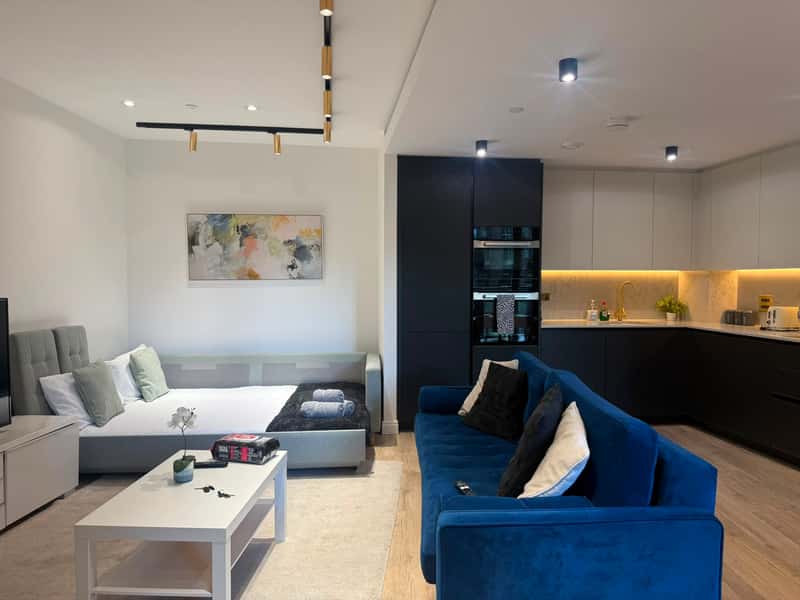 Exquisite Two-Bedroom Flat in the Heart of Clerkenwell - Photo 3