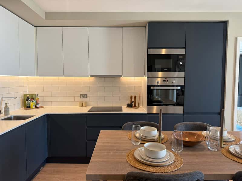 Chic One-Bedroom Apartment in the Heart of Manchester - Photo 5